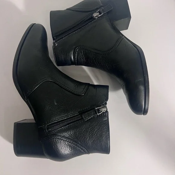 Johnston and Murphy Black Leather Ankle Boots - S1 - Picture 5 of 5